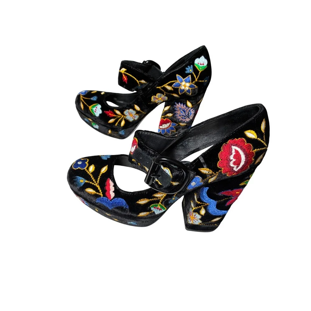 Alice + Olivia Embroidered Velvet Platform Mary Jane Block Heel Pumps EU 37 US 7